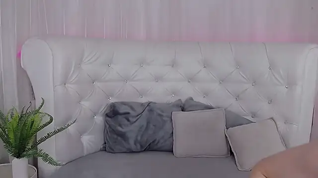 RobbyCharming online show from March 22, 2026, 4:27 am