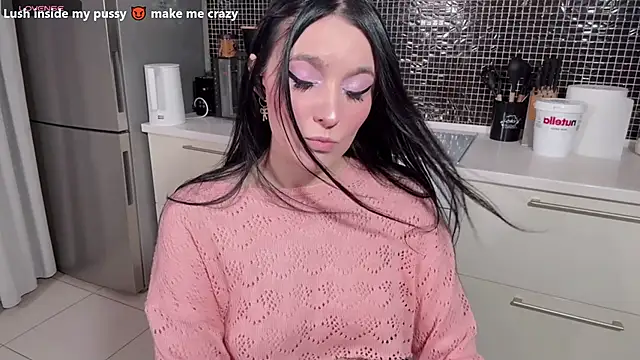 Snapshot of ariel_aspen chatting on October 7, 2025, 9:05 pm ariel aspen online show from October 7, 2025, 9:05 pm