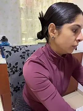 Snapshot of charlotte_stevenss_ chatting on October 21, 2025, 3:11 pm charlotte stevenss online show from October 21, 2025, 3:11 pm