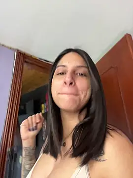 Snapshot of charlotte_stevenss_ chatting on December 5, 2025, 2:37 pm charlotte stevenss online show from December 5, 2025, 2:37 pm