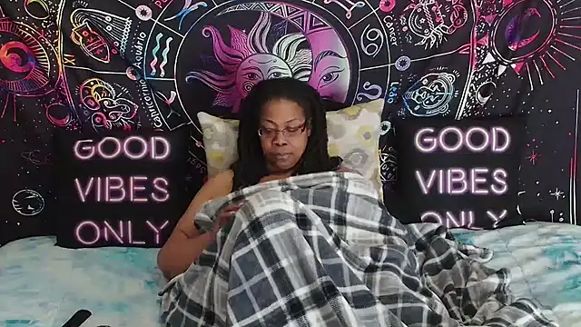 Snapshot of RenaeCumsAlot69 chatting on January 31, 2026, 7:12 pm RenaeCumsAlot69 online show from January 31, 2026, 7:12 pm