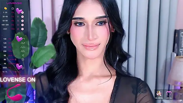 Snapshot of Unforttable_Anisha chatting on November 10, 2025, 1:27 pm Unforttable Anisha online show from November 10, 2025, 1:27 pm