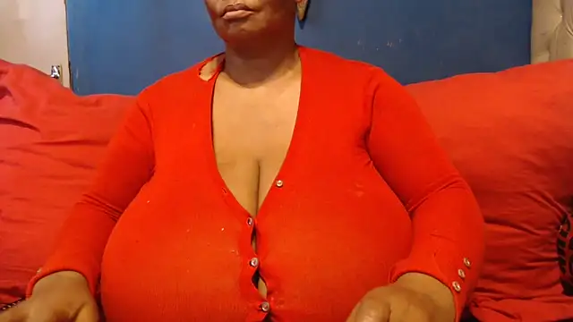 Snapshot of CUTEFIRMMELONSS chatting on November 25, 2025, 9:09 am CUTEFIRMMELONSS online show from November 25, 2025, 9:09 am