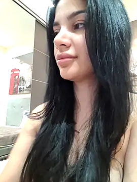 Samira30 online show from October 10, 2025, 8:37 am