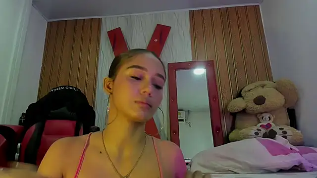 MarianaManzur online show from February 26, 2026, 3:01 pm