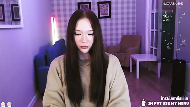 Snapshot of lialiliaa chatting on January 5, 2025, 12:21 pm lialiliaa online show from January 5, 2025, 12:21 pm