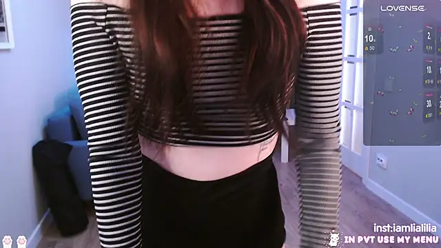 Snapshot of lialiliaa chatting on February 17, 2025, 8:09 am lialiliaa online show from February 17, 2025, 8:09 am