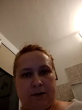 Snapshot of She-devilx chatting on March 10, 2026, 10:14 pm She-devilx online show from March 10, 2026, 10:14 pm