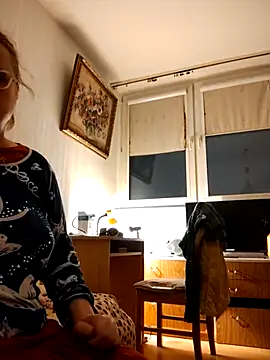 Snapshot of She-devilx chatting on February 17, 2026, 1:14 am She-devilx online show from February 17, 2026, 1:14 am