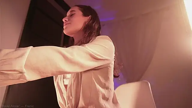 Snapshot of _Avriles_ chatting on January 16, 2025, 6:25 am  Avriles  online show from January 16, 2025, 6:25 am