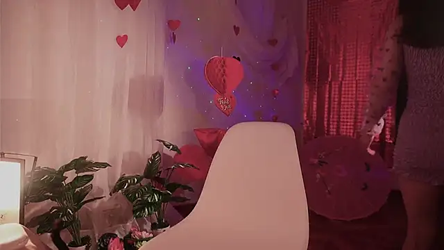 Snapshot of _Avriles_ chatting on February 23, 2025, 12:51 am  Avriles  online show from February 23, 2025, 12:51 am