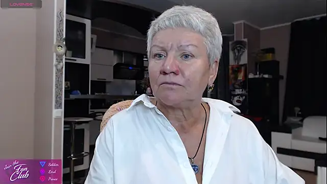 roxana brooks online show from September 9, 2025, 7:01 pm