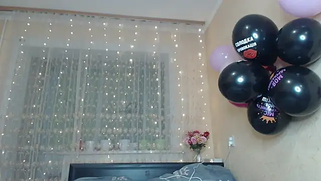 CumCpl online show from April 17, 2026, 8:33 pm