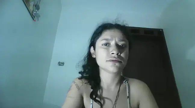 TamaraNauthy online show from February 16, 2025, 12:43 pm