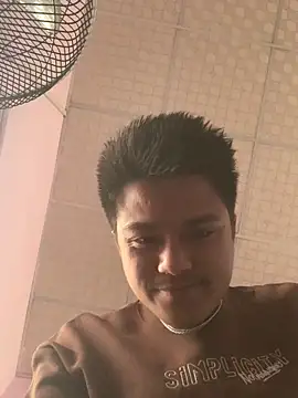 Hullax online show from March 11, 2026, 3:22 am