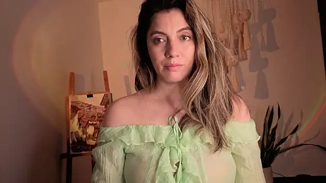 Snapshot of Mala_Bad chatting on November 21, 2025, 2:27 pm Mala Bad online show from November 21, 2025, 2:27 pm