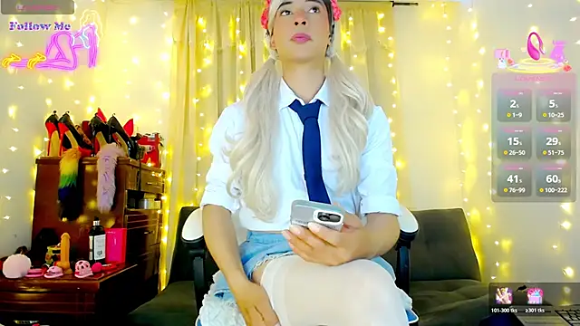 Aleexx    online show from March 6, 2026, 9:37 am