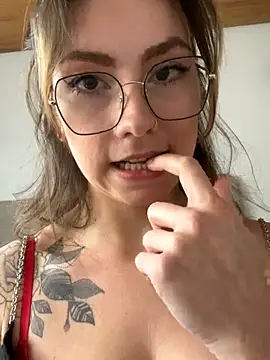 TalullaX online show from November 18, 2025, 10:29 am