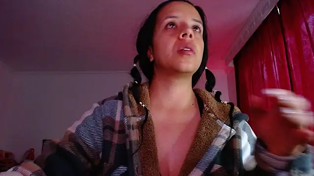 VALERY MEER online show from February 3, 2026, 12:32 pm