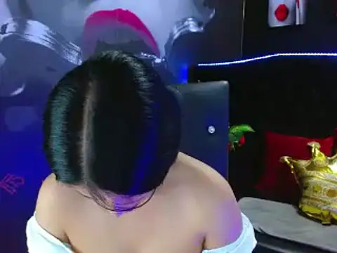 VALERY MEER online show from December 12, 2024, 11:50 am