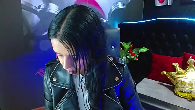 VALERY MEER online show from December 19, 2024, 12:01 pm