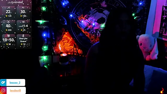 Lexxxxx  online show from April 9, 2026, 11:33 pm