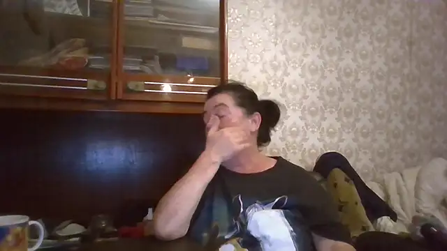 GypsiQueen2 online show from September 10, 2025, 9:58 pm