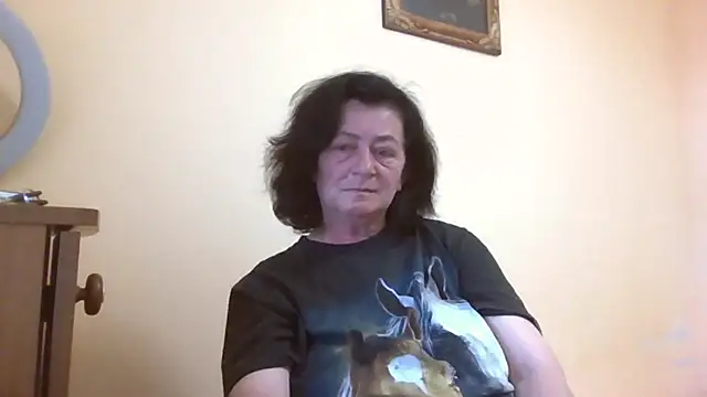 GypsiQueen2 online show from June 1, 2026, 5:01 pm
