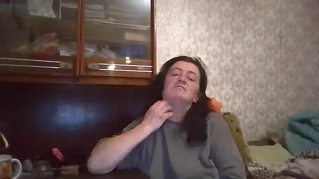 GypsiQueen2 online show from October 22, 2025, 6:07 pm