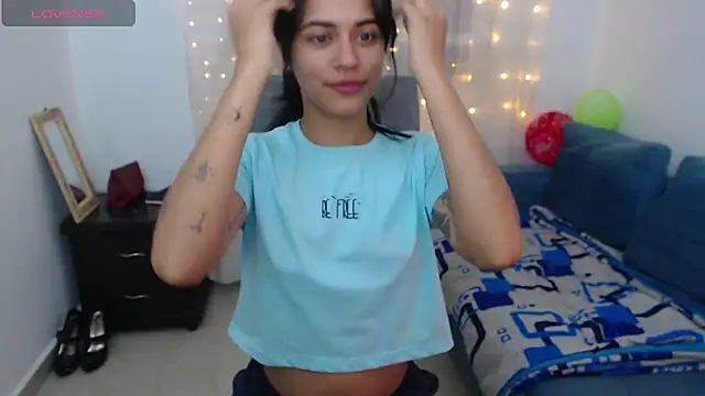 Snapshot of imSophia chatting on April 4, 2026, 3:24 am imSophia online show from April 4, 2026, 3:24 am