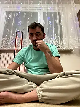 Fireflyerrr online show from November 12, 2025, 5:39 pm