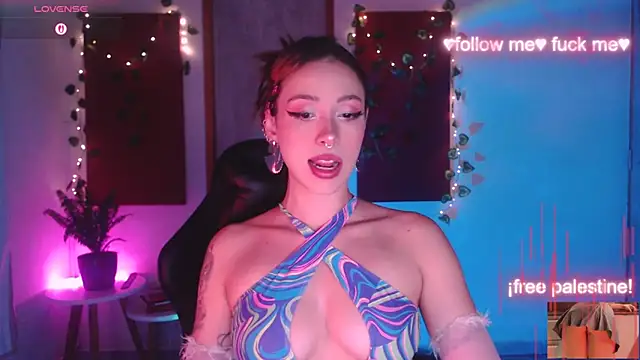 Snapshot of sakura_beauty chatting on October 10, 2025, 4:35 am sakura beauty online show from October 10, 2025, 4:35 am