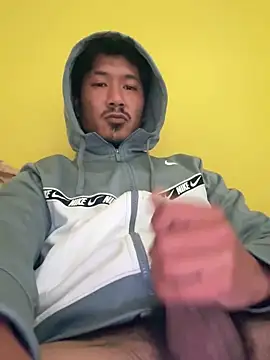 juniiorre online show from March 8, 2026, 8:28 am