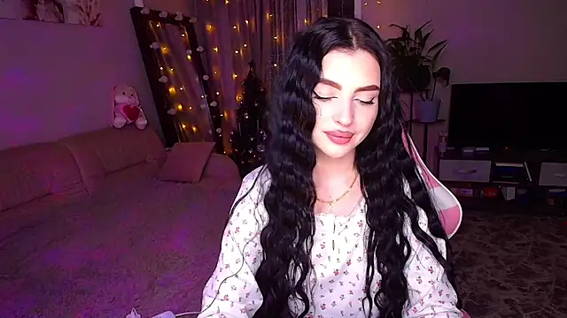   Malika   online show from December 16, 2025, 4:55 pm