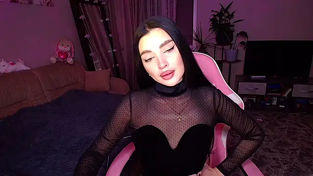   Malika   online show from October 17, 2025, 1:02 pm