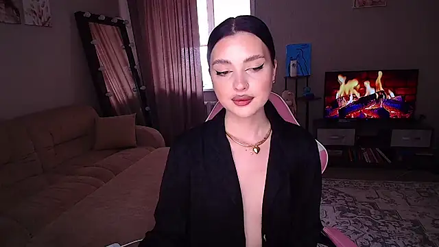   Malika   online show from May 12, 2026, 9:04 am
