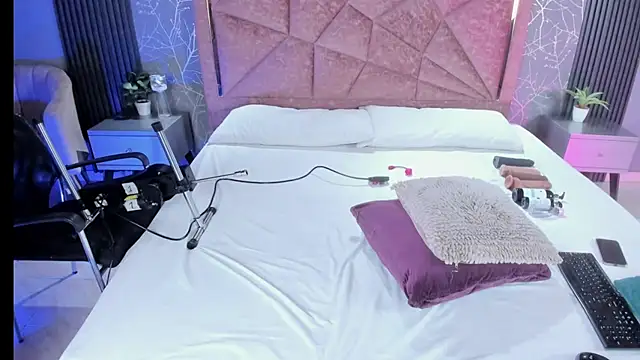 Amanda-Cruz online show from March 21, 2026, 12:45 am