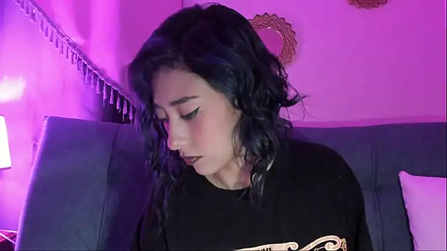 Scarlet wd18 online show from October 30, 2025, 11:34 pm