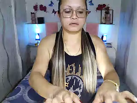 Snapshot of UrAsianPrincessDanie chatting on February 23, 2025, 6:45 pm UrAsianPrincessDanie online show from February 23, 2025, 6:45 pm