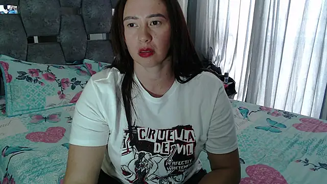 sara hott 1 online show from March 31, 2026, 6:32 pm