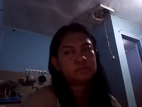 Honeybun25 online show from February 23, 2026, 1:44 pm