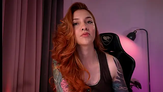 RedJasmine  online show from April 20, 2026, 9:38 pm