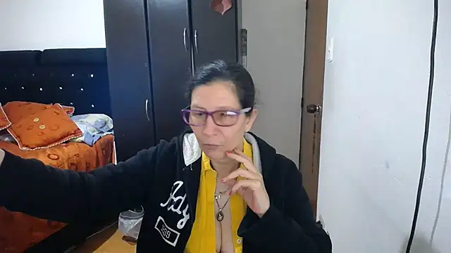 latin49 online show from July 27, 2026, 3:24 am