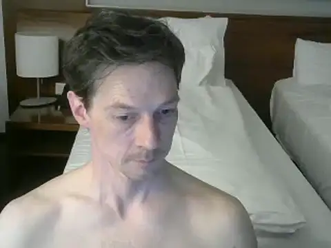 snowypaul11 online show from April 21, 2026, 7:09 pm