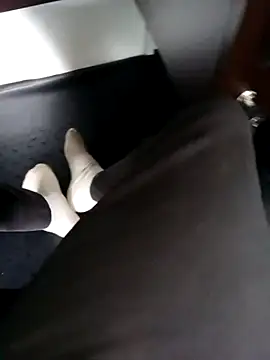 Snapshot of robinsan1010 chatting on February 26, 2025, 11:32 am robinsan1010 online show from February 26, 2025, 11:32 am