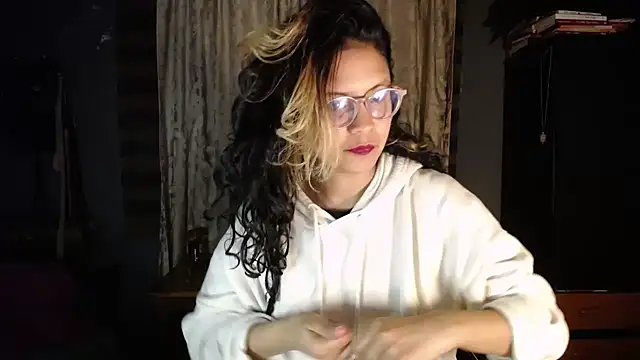 Hathorlove online show from February 26, 2026, 6:35 am