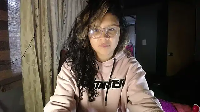 Hathorlove online show from November 28, 2025, 9:48 pm