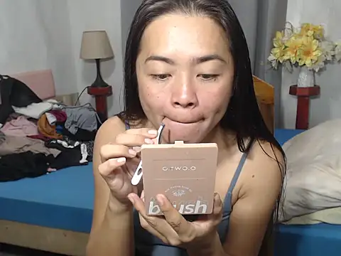 Snapshot of yournewgirldiana chatting on January 17, 2026, 11:47 am yournewgirldiana online show from January 17, 2026, 11:47 am