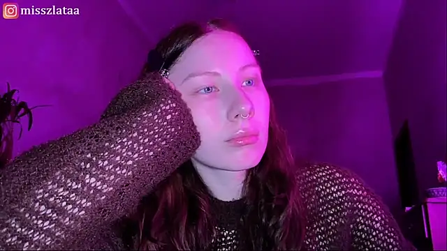 elfess online show from December 5, 2025, 2:48 pm