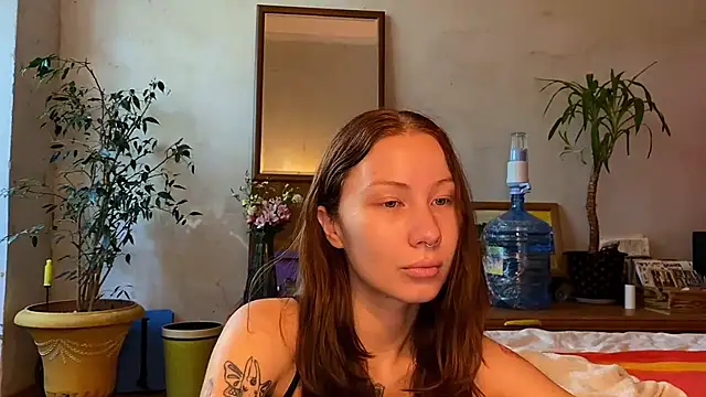 elfess online show from October 1, 2025, 7:24 am